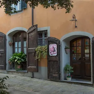 Bed & Breakfast Antica Casa Dei Rassicurati, Montecarlo